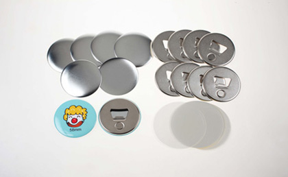 100 placek 58 mm s otvírákem a magnetem (odznaky, buttony)