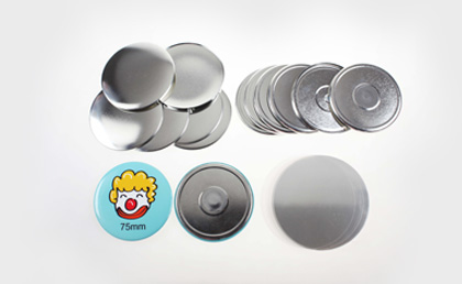 100 placek 75 mm s magnetem (odznaky, buttony)